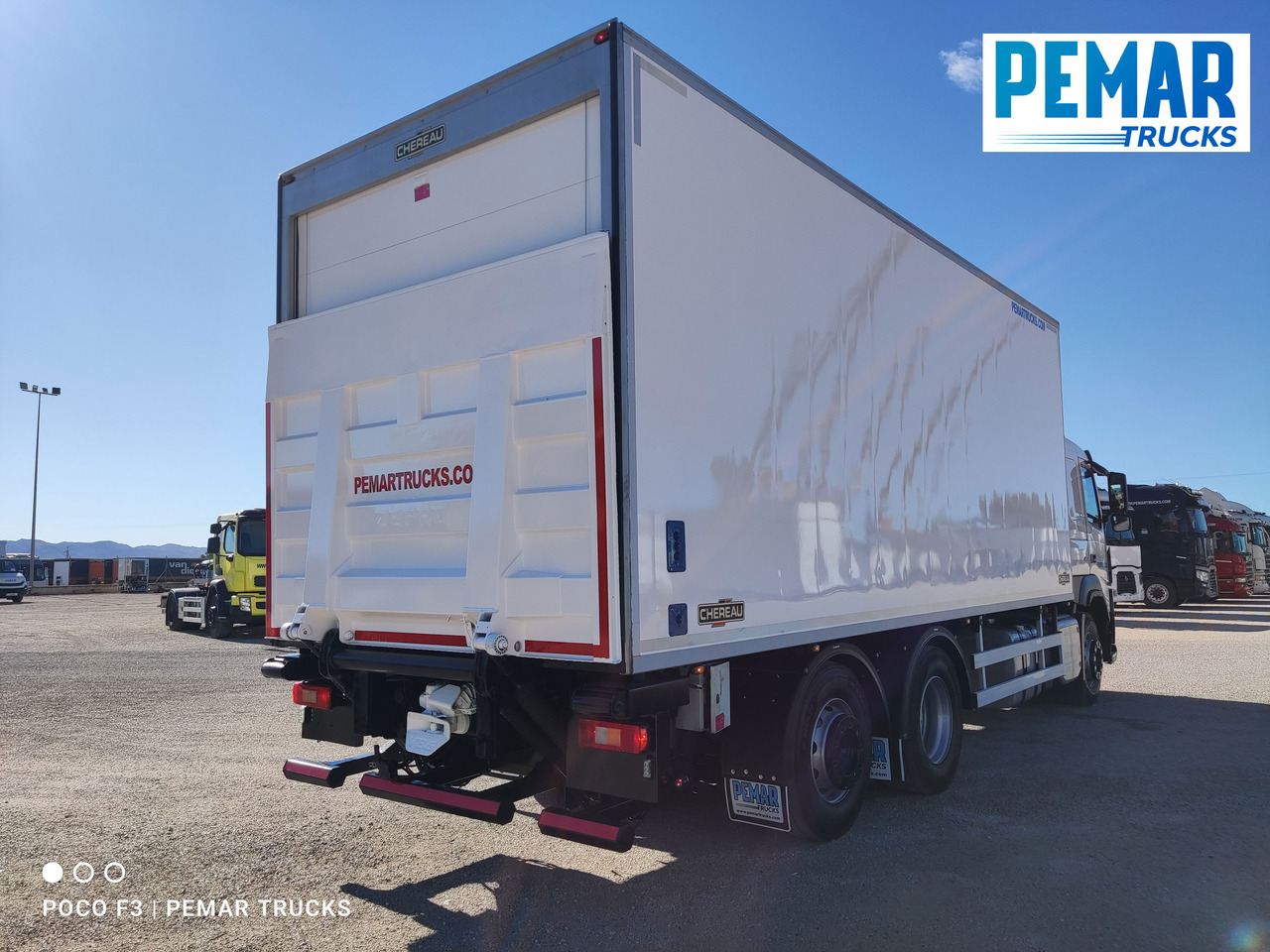VOLVO FM 450 6X2 FRIGORIFICO EURO 6 - Chladírenský nákladní automobil: obrázek 5 VOLVO FM 450 6X2 FRIGORIFICO EURO 6 - Chladírenský nákladní automobil: obrázek 5