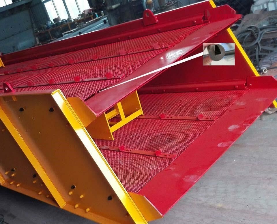 Kinglink 2YK2160 Two decks Inclined Vibrating Shaft Screen - Třídič: obrázek 5 Kinglink 2YK2160 Two decks Inclined Vibrating Shaft Screen - Třídič: obrázek 5