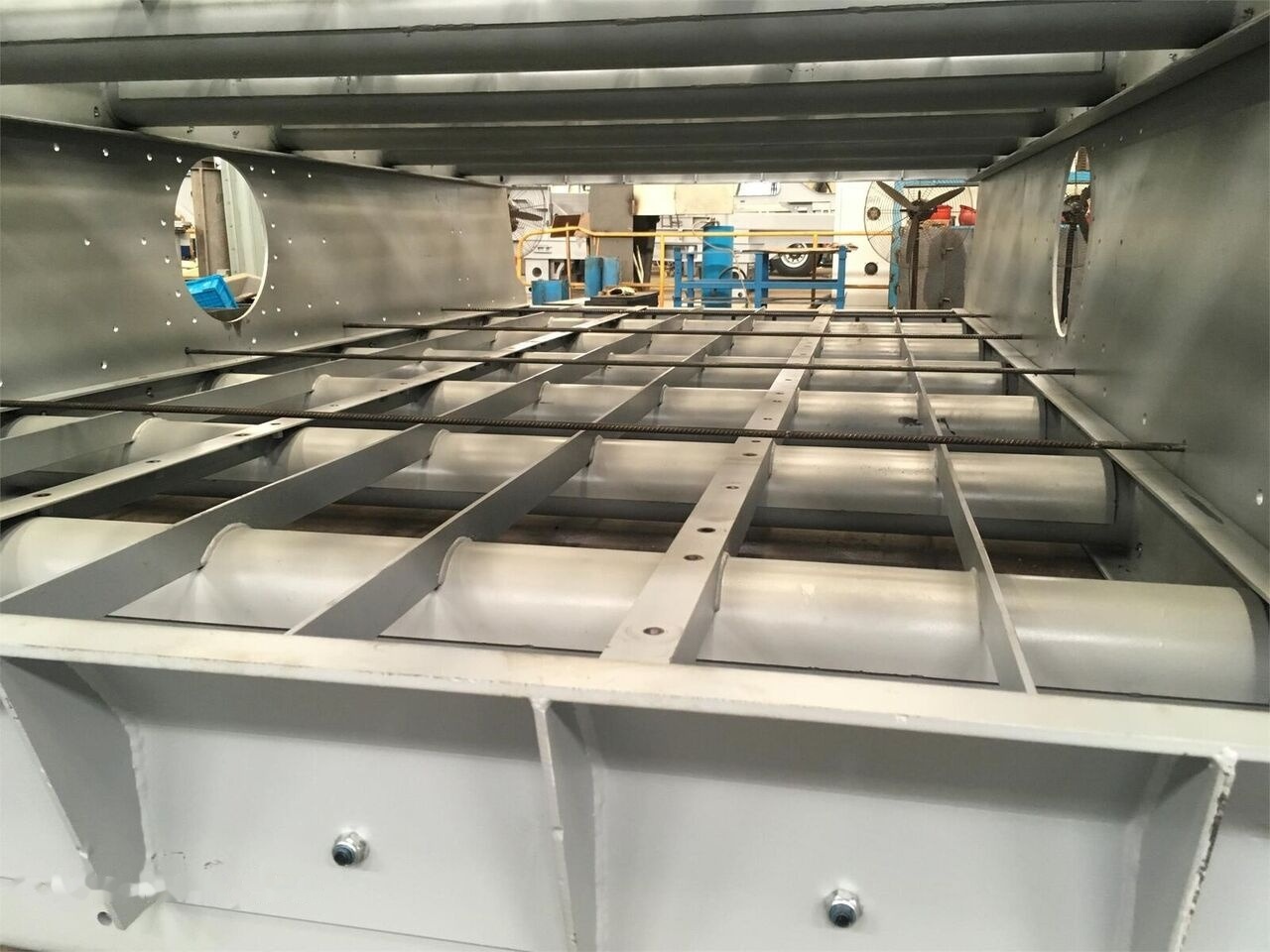 Kinglink Copper Ore Circular Vibrating Screen 3YA2160 | 200TPH - Třídič: obrázek 2 Kinglink Copper Ore Circular Vibrating Screen 3YA2160 | 200TPH - Třídič: obrázek 2