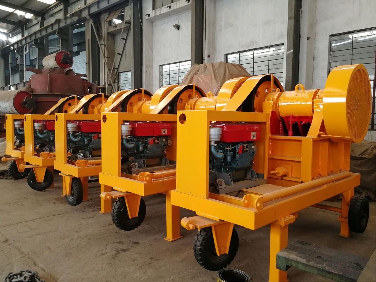 Nový Čelisťový drtič Kinglink Diesel engine Driven Portable Jaw Crusher: obrázek 6