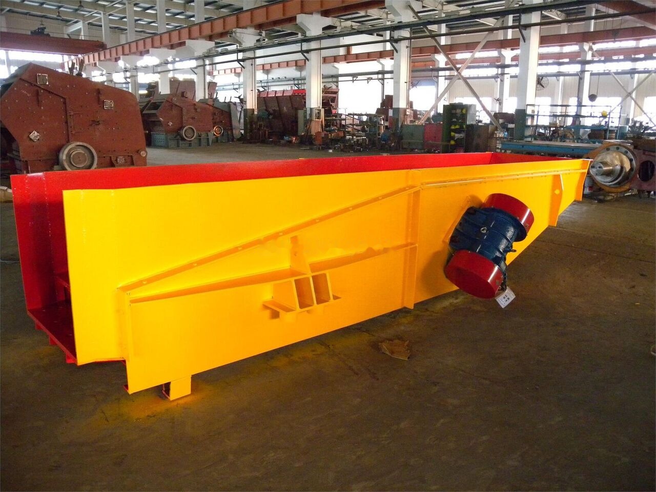 Kinglink GZD490x110 Vibrating Scalping Feeder | Scalper - Důlní stroj: obrázek 3 Kinglink GZD490x110 Vibrating Scalping Feeder | Scalper - Důlní stroj: obrázek 3
