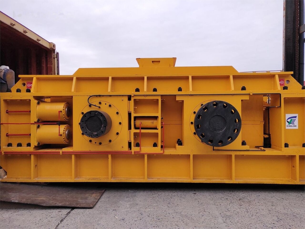 Kinglink KL2PGS1500 hydraulic roller crusher for sand making - Drticí zařízení: obrázek 5 Kinglink KL2PGS1500 hydraulic roller crusher for sand making - Drticí zařízení: obrázek 5
