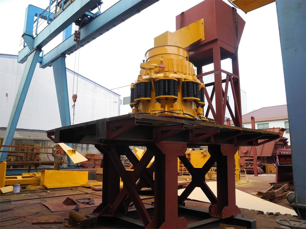 Kinglink KLC1000 100TPH Silex Stone Cone Crusher - Kuželový drtič: obrázek 1 Kinglink KLC1000 100TPH Silex Stone Cone Crusher - Kuželový drtič: obrázek 1