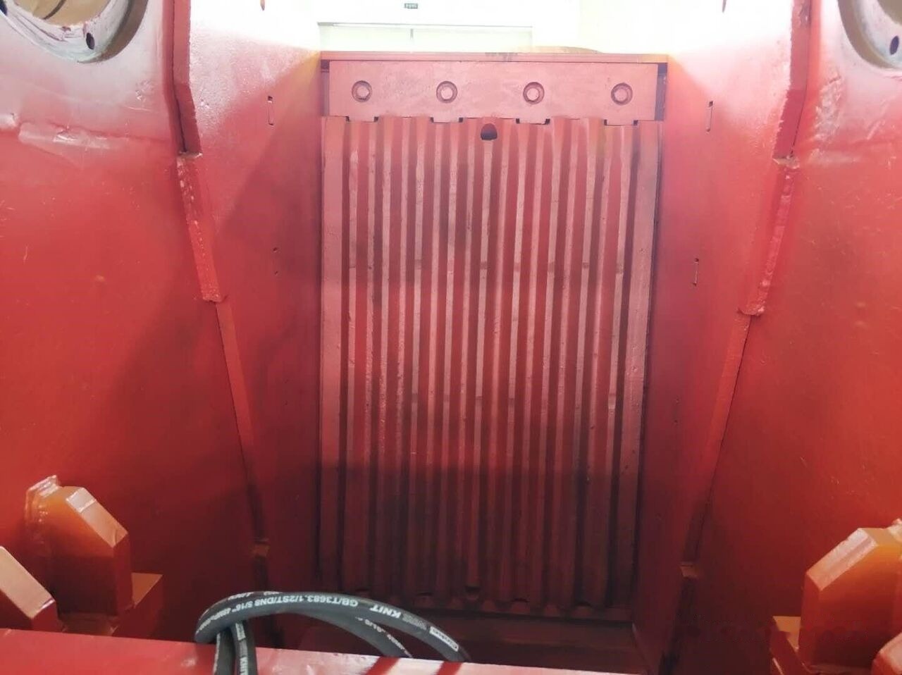 Kinglink KPE1200x1000 Primary Jaw Crusher for Quarry - Čelisťový drtič: obrázek 5 Kinglink KPE1200x1000 Primary Jaw Crusher for Quarry - Čelisťový drtič: obrázek 5
