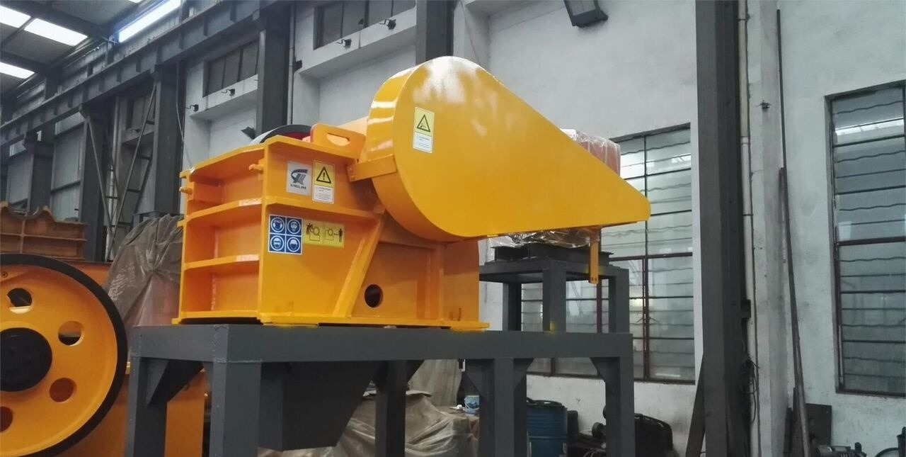 Kinglink PE250x400 Diesel Engine Skid Frame Jaw Crusher 10x16 - Čelisťový drtič: obrázek 5 Kinglink PE250x400 Diesel Engine Skid Frame Jaw Crusher 10x16 - Čelisťový drtič: obrázek 5