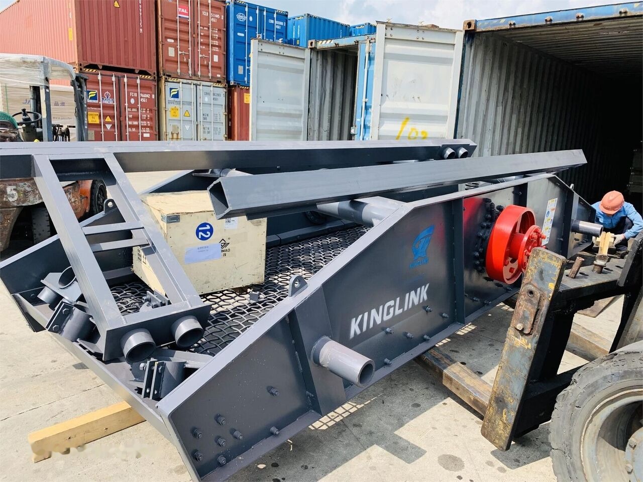 Kinglink Single Deck Vibrating Screen YK1548 - Třídič: obrázek 4 Kinglink Single Deck Vibrating Screen YK1548 - Třídič: obrázek 4