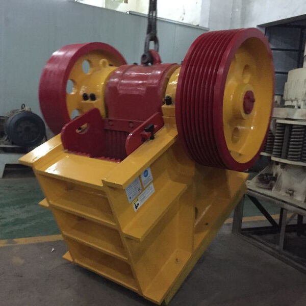 Kinglink Small Stone Jaw Crusher PE400x600 | PE16X24 - Čelisťový drtič: obrázek 2 Kinglink Small Stone Jaw Crusher PE400x600 | PE16X24 - Čelisťový drtič: obrázek 2