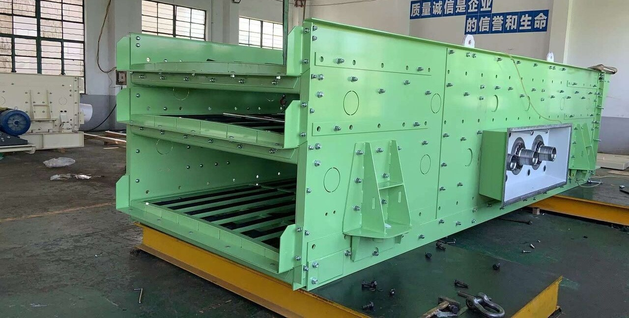 Kinglink TTH Horizontal Heavy duty Vibrating Screen - Třídič: obrázek 2 Kinglink TTH Horizontal Heavy duty Vibrating Screen - Třídič: obrázek 2