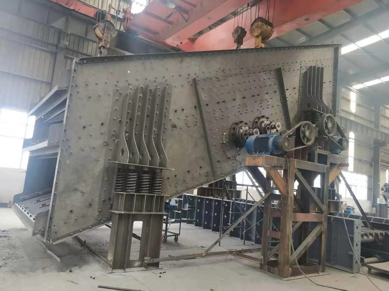 Kinglink TWIN SHAFT VIBRATING SCREEN 3YK2460 - Třídič: obrázek 2 Kinglink TWIN SHAFT VIBRATING SCREEN 3YK2460 - Třídič: obrázek 2