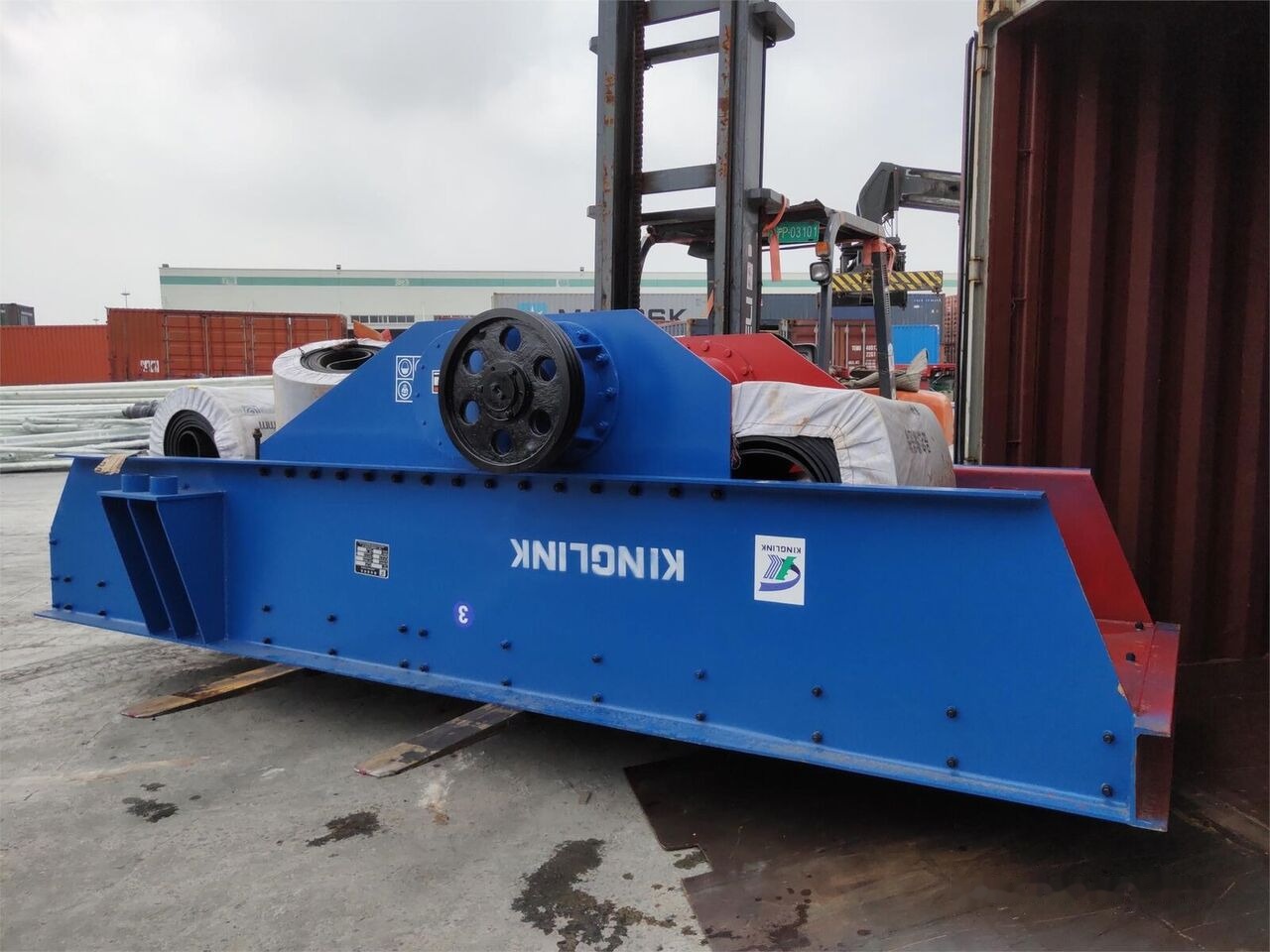 Kinglink ZSW490x110 Linear Vibrating Feeder - Důlní stroj: obrázek 1 Kinglink ZSW490x110 Linear Vibrating Feeder - Důlní stroj: obrázek 1