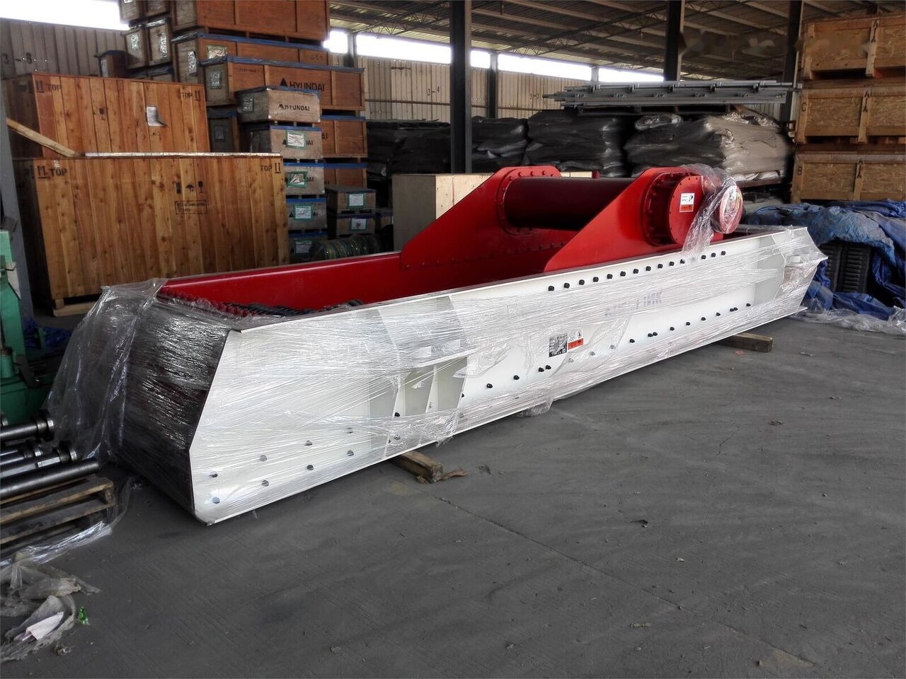 Kinglink ZSW600X130 OEM manufacturing Gator type Vibrating Grizzly Feeder - Třídič: obrázek 1 Kinglink ZSW600X130 OEM manufacturing Gator type Vibrating Grizzly Feeder - Třídič: obrázek 1
