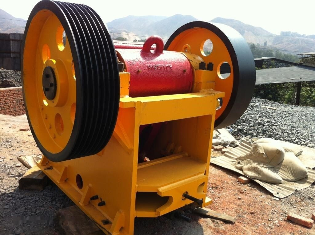 Kinglink Zinc Mineral Stone Jaw Crusher 2030 | PE500x750 - Čelisťový drtič: obrázek 2 Kinglink Zinc Mineral Stone Jaw Crusher 2030 | PE500x750 - Čelisťový drtič: obrázek 2