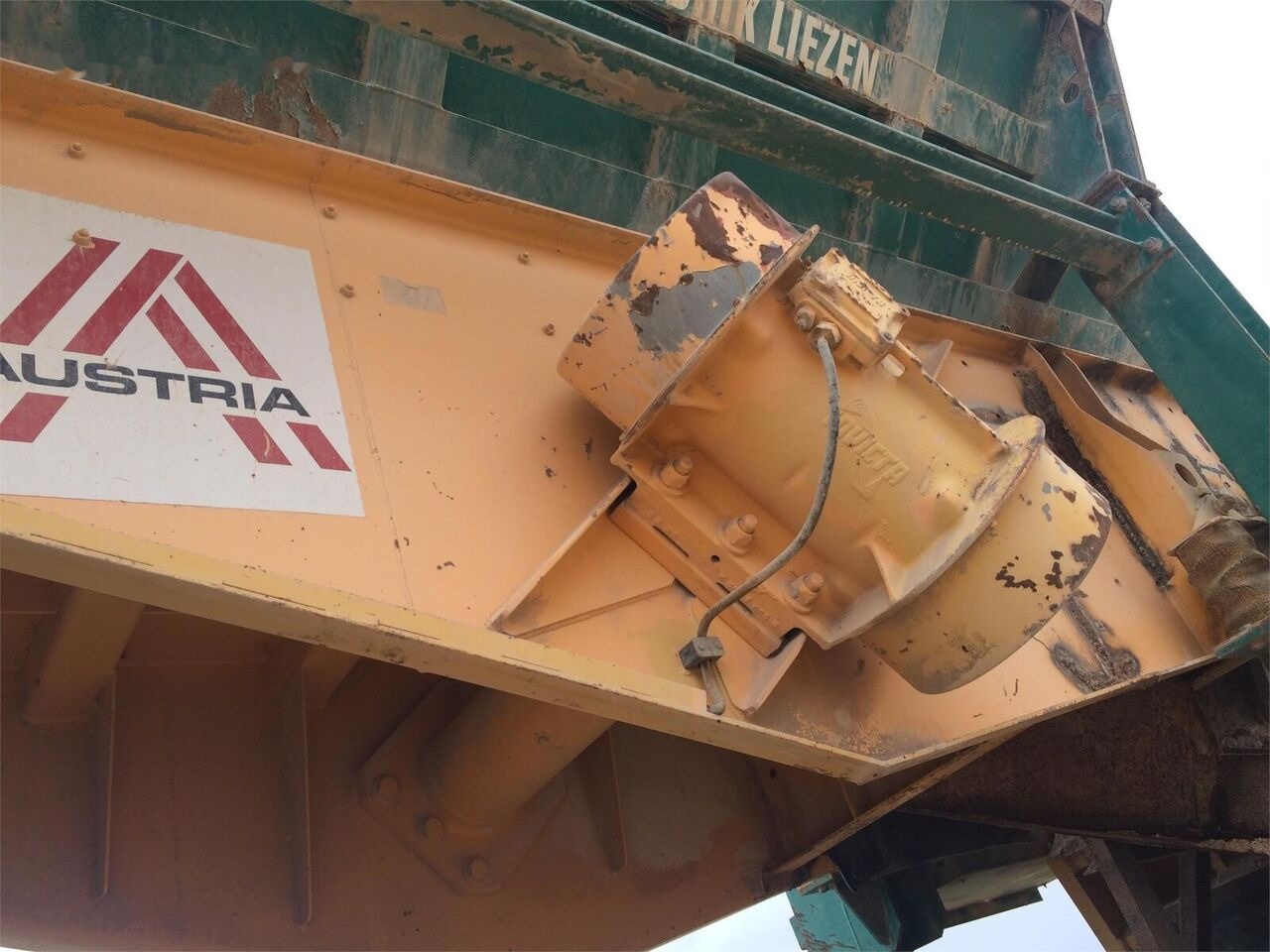 MF LIEZEN 1080x800 - Mobilní drtič: obrázek 4 MF LIEZEN 1080x800 - Mobilní drtič: obrázek 4