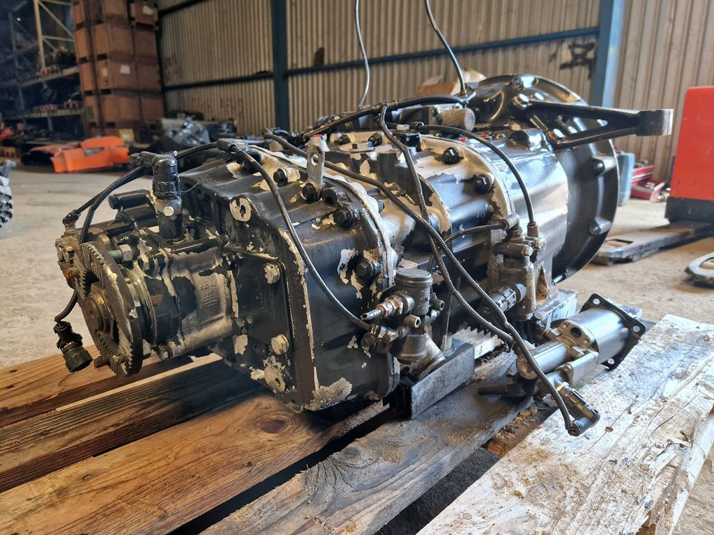 EATON / VICKERS Y 08389 - Převodovka pro Nákladní auto: obrázek 3 EATON / VICKERS Y 08389 - Převodovka pro Nákladní auto: obrázek 3