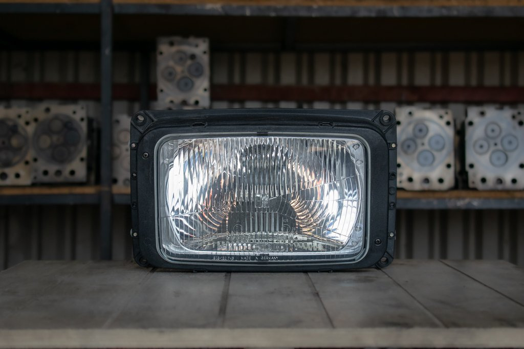 MAN HEADLIGHT SERIES II LEFT (DRIVER) - Světlo/ Osvětlení pro Nákladní auto: obrázek 1 MAN HEADLIGHT SERIES II LEFT (DRIVER) - Světlo/ Osvětlení pro Nákladní auto: obrázek 1