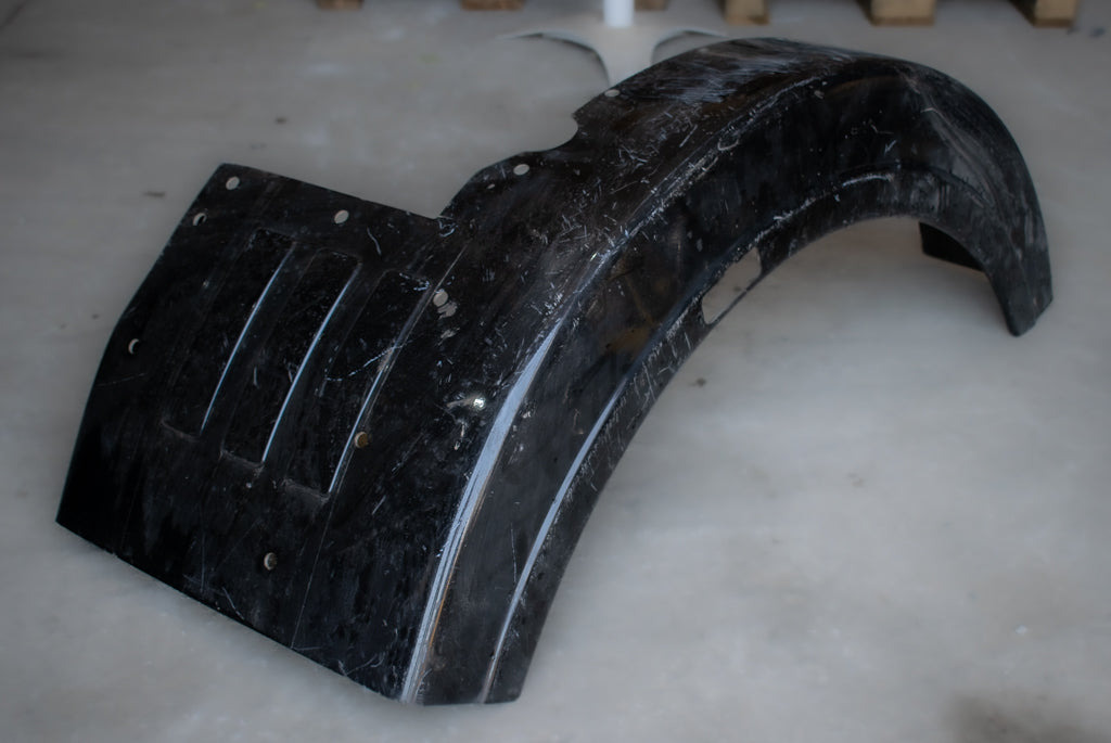 MERCEDES-BENZ 381-389 RIGHT CABIN FENDER (PASSENGER) - Karoserie a exteriér pro Nákladní auto: obrázek 1 MERCEDES-BENZ 381-389 RIGHT CABIN FENDER (PASSENGER) - Karoserie a exteriér pro Nákladní auto: obrázek 1