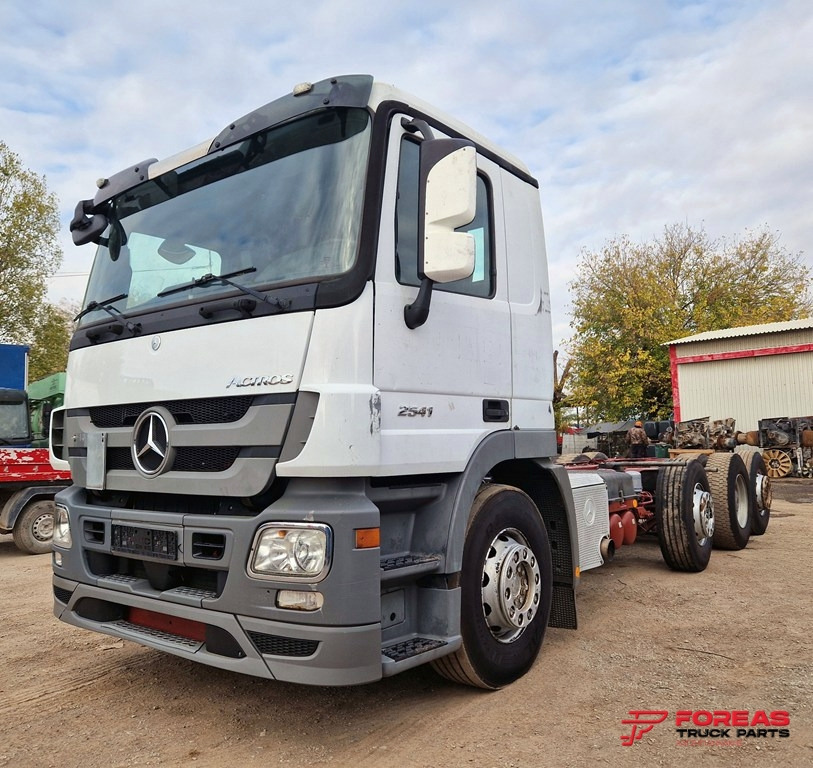 MERCEDES-BENZ ACTROS 3241 8x2 EURO 5 INTARDER - Podvozek s kabinou: obrázek 3 MERCEDES-BENZ ACTROS 3241 8x2 EURO 5 INTARDER - Podvozek s kabinou: obrázek 3