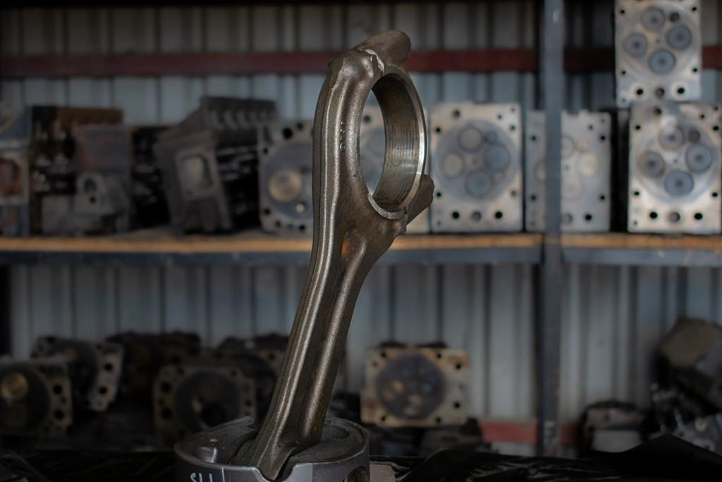 MERCEDES-BENZ ACTROS EURO V PISTON WITH CONNECTING ROD FOR ENGINE CODE ΟΜ 541 - Ojnice pro Nákladní auto: obrázek 3 MERCEDES-BENZ ACTROS EURO V PISTON WITH CONNECTING ROD FOR ENGINE CODE ΟΜ 541 - Ojnice pro Nákladní auto: obrázek 3