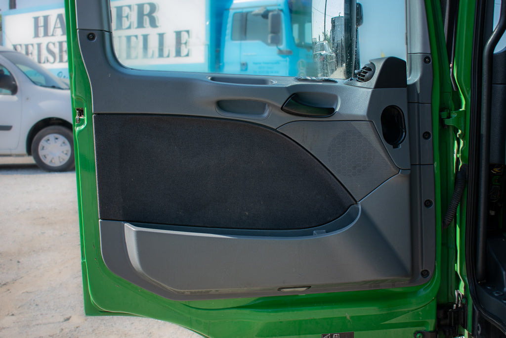 MERCEDES-BENZ ACTROS MP II DOOR LINING - DRIVER - Dveře a díly pro Nákladní auto: obrázek 1 MERCEDES-BENZ ACTROS MP II DOOR LINING - DRIVER - Dveře a díly pro Nákladní auto: obrázek 1