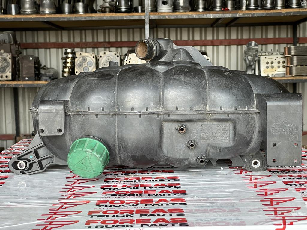 MERCEDES-BENZ ACTROS MP4 ZGS 004 - A 960 501 5703 - Expanzní nádobka pro Nákladní auto: obrázek 3 MERCEDES-BENZ ACTROS MP4 ZGS 004 - A 960 501 5703 - Expanzní nádobka pro Nákladní auto: obrázek 3