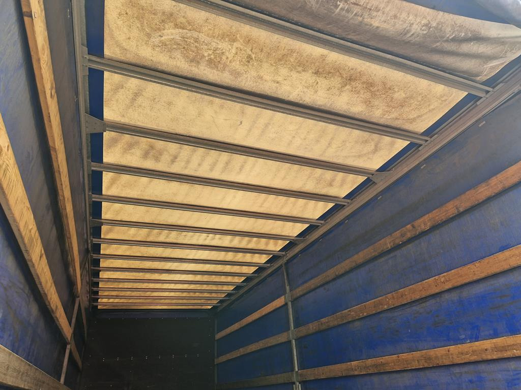 Plachtový nákladní auto MERCEDES-BENZ ATEGO 1218: obrázek 42 Plachtový nákladní auto MERCEDES-BENZ ATEGO 1218: obrázek 42