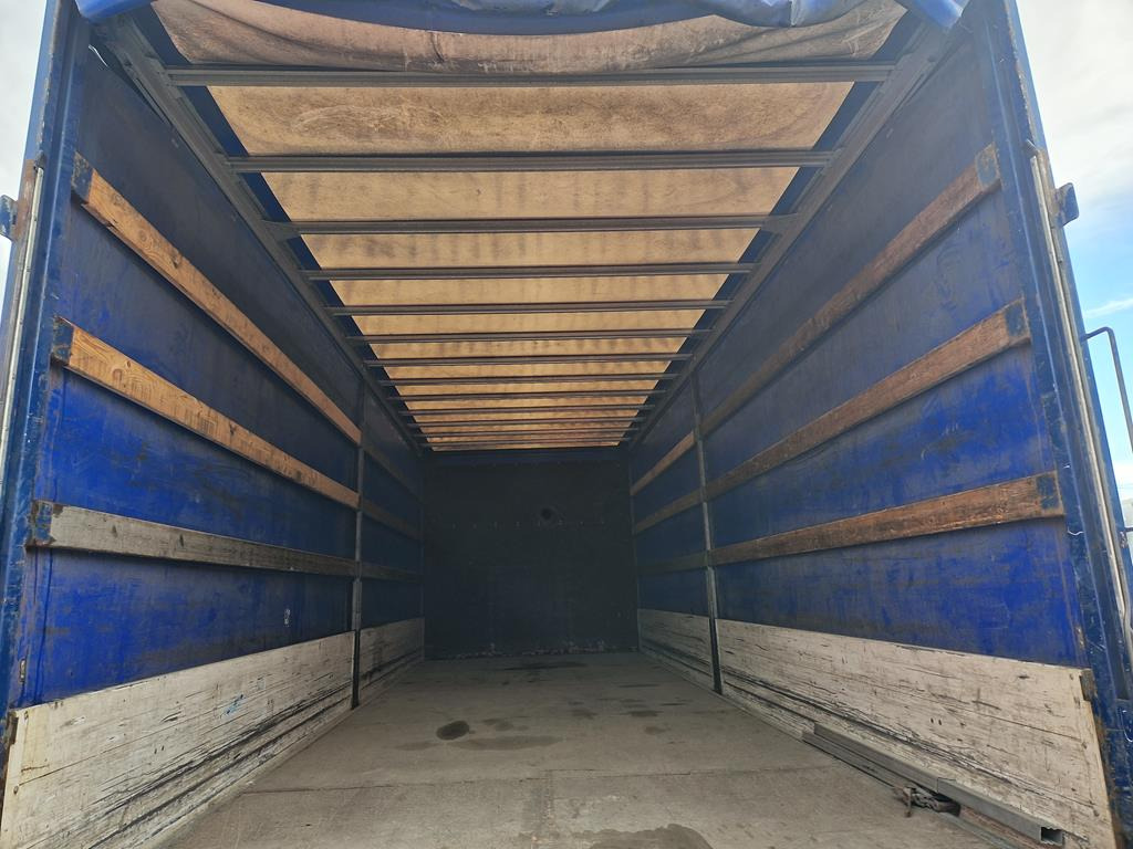 Plachtový nákladní auto MERCEDES-BENZ ATEGO 1218: obrázek 41 Plachtový nákladní auto MERCEDES-BENZ ATEGO 1218: obrázek 41