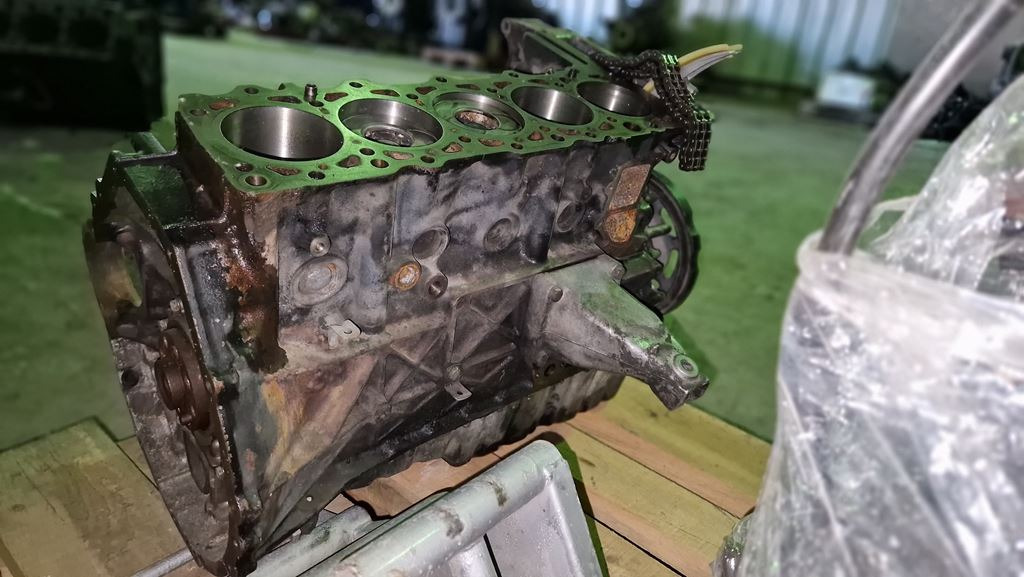 MERCEDES-BENZ SPRINTER 602 980 - Blok válců pro Nákladní auto: obrázek 1 MERCEDES-BENZ SPRINTER 602 980 - Blok válců pro Nákladní auto: obrázek 1