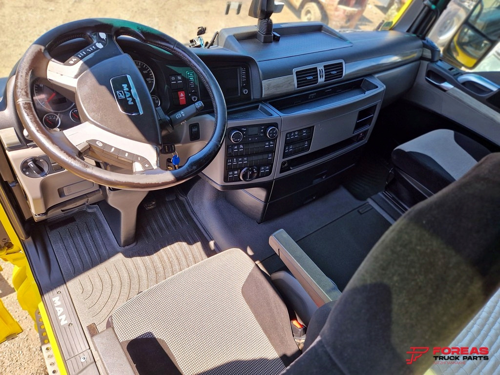 MAN TGX 26.500 6X2 EURO 6C – FOR SPARE PARTS leasing MAN TGX 26.500 6X2 EURO 6C – FOR SPARE PARTS: obrázek 21