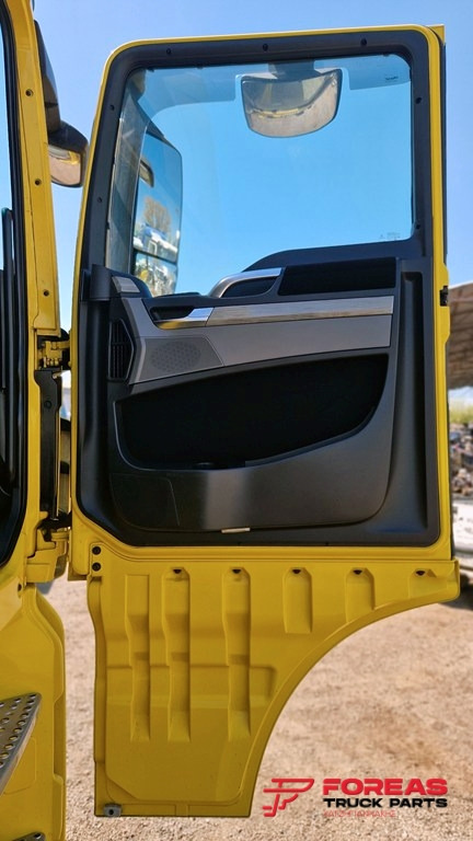 MAN TGX 26.500 6X2 EURO 6C – FOR SPARE PARTS leasing MAN TGX 26.500 6X2 EURO 6C – FOR SPARE PARTS: obrázek 16