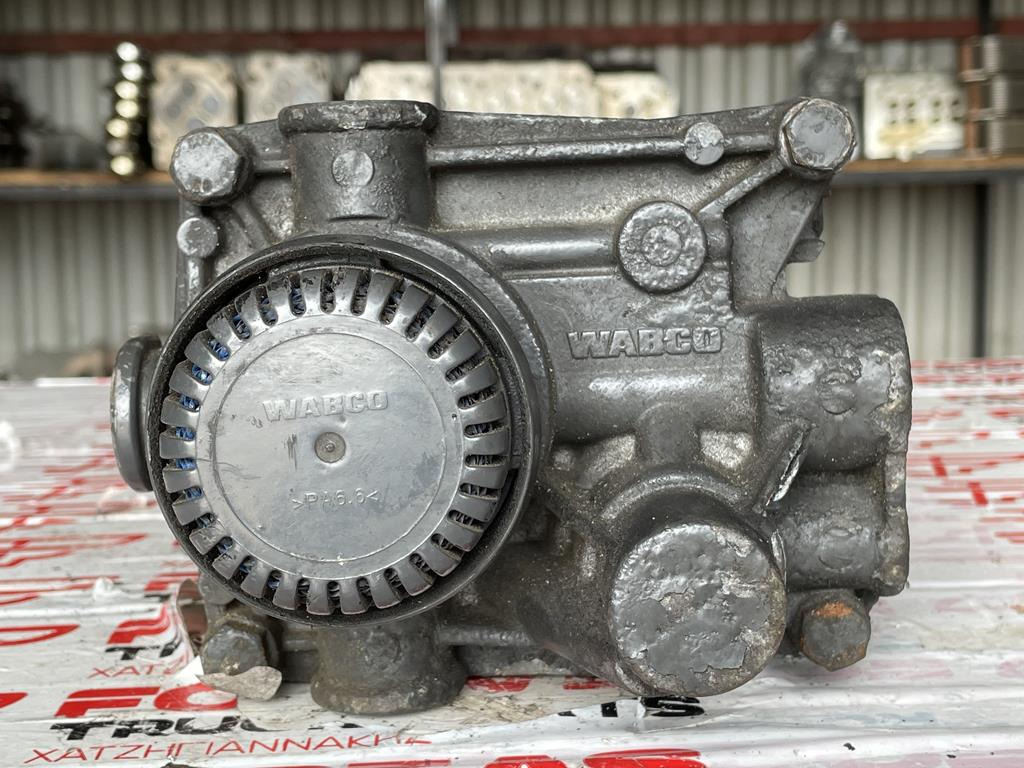 WABCO AIR VALVE FOR MERCEDES - A 005 429 8944 - Brzdový ventil pro Nákladní auto: obrázek 1 WABCO AIR VALVE FOR MERCEDES - A 005 429 8944 - Brzdový ventil pro Nákladní auto: obrázek 1
