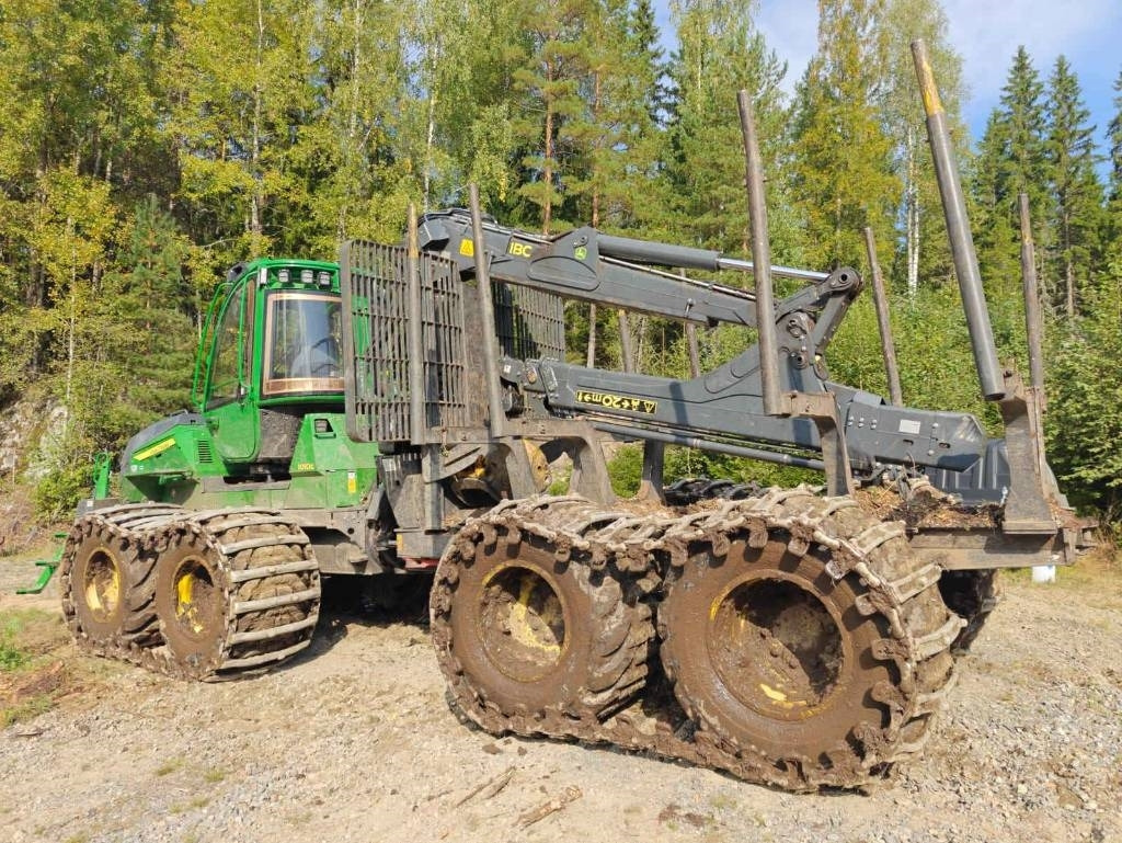 John Deere 1010 G - Vyvážecí souprava: obrázek 3 John Deere 1010 G - Vyvážecí souprava: obrázek 3