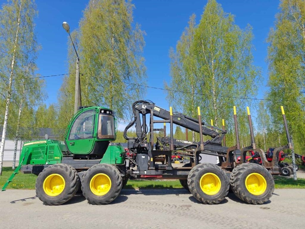 John Deere 1110 E Eco III - Vyvážecí souprava: obrázek 2 John Deere 1110 E Eco III - Vyvážecí souprava: obrázek 2
