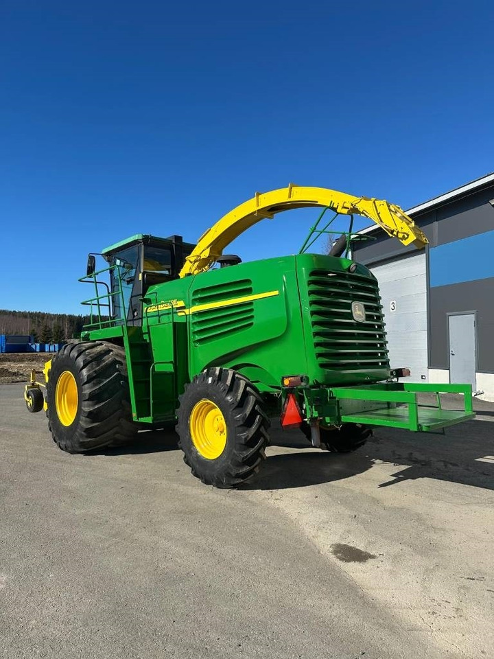 John Deere 7200 - Sklízecí řezačka: obrázek 3 John Deere 7200 - Sklízecí řezačka: obrázek 3