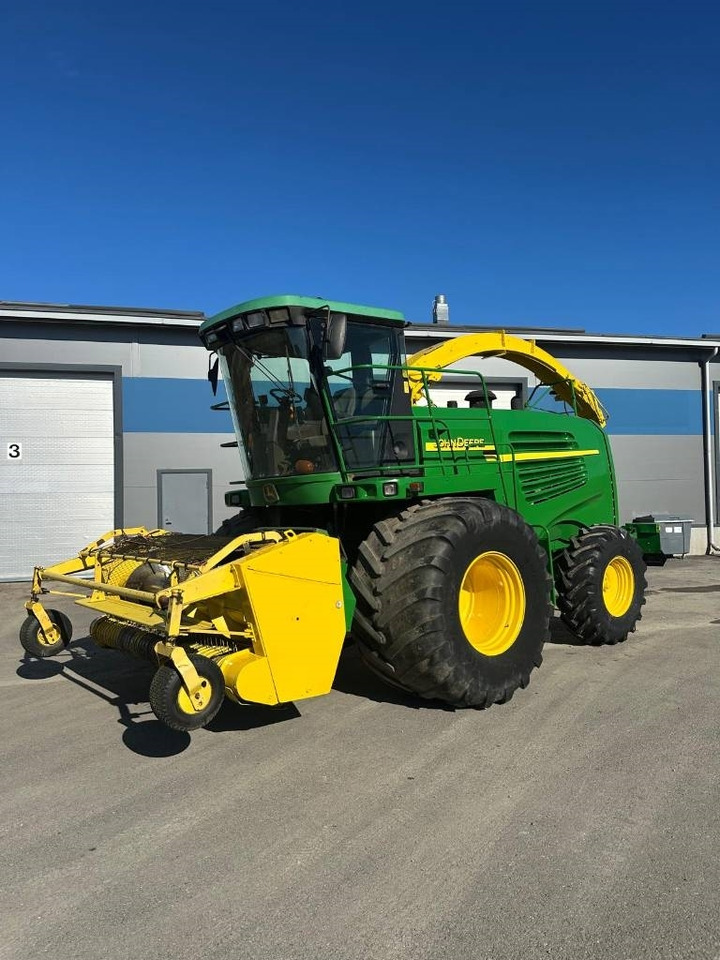 John Deere 7200 - Sklízecí řezačka: obrázek 1 John Deere 7200 - Sklízecí řezačka: obrázek 1