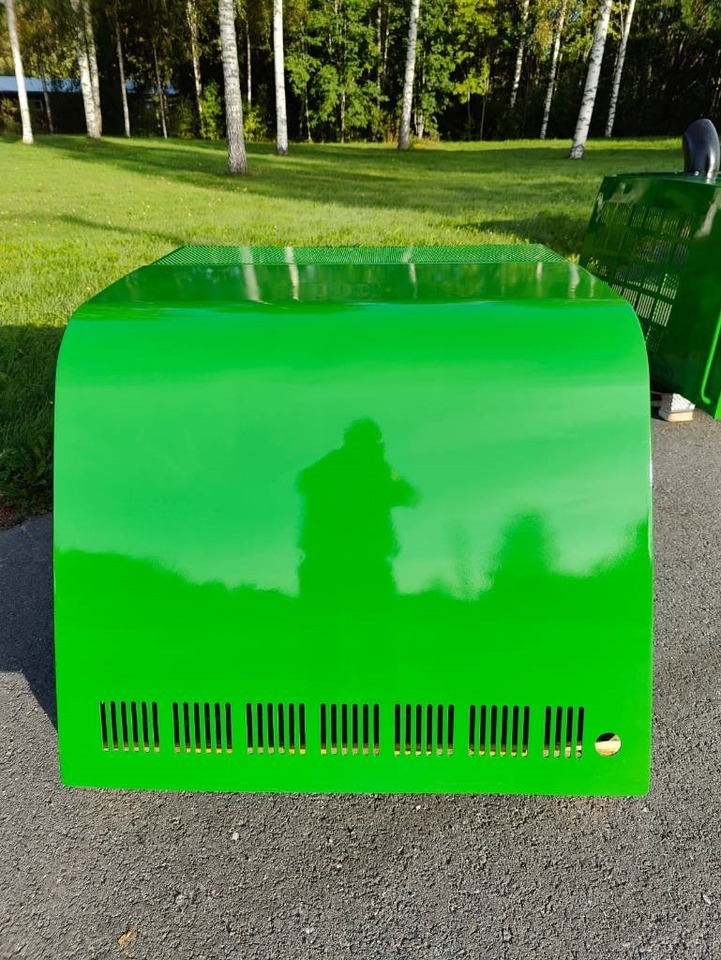 John Deere Hoods For D-serie machines - Kapota pro Zemědělská technika: obrázek 3 John Deere Hoods For D-serie machines - Kapota pro Zemědělská technika: obrázek 3