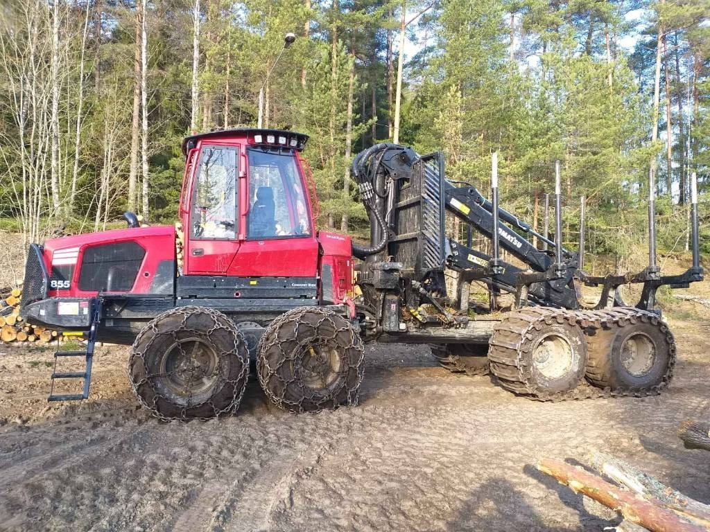 Komatsu 855 - Vyvážecí souprava: obrázek 2 Komatsu 855 - Vyvážecí souprava: obrázek 2