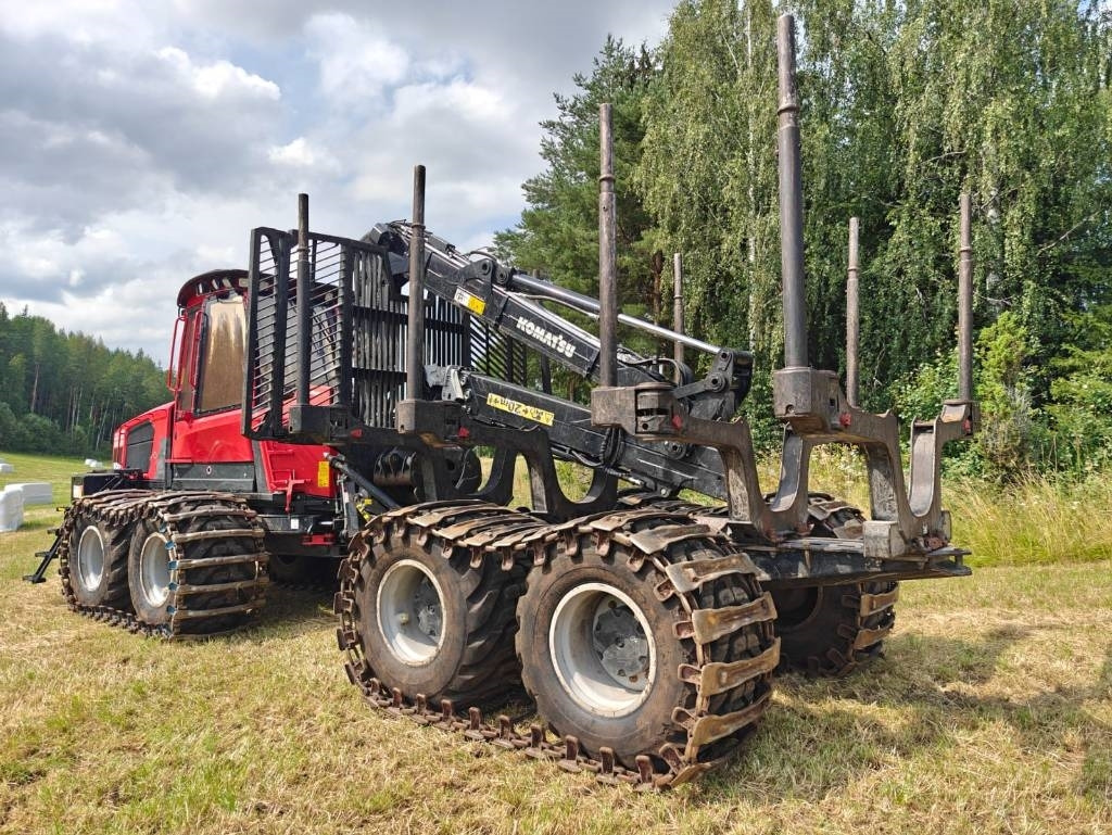 Komatsu 855 - Vyvážecí souprava: obrázek 3 Komatsu 855 - Vyvážecí souprava: obrázek 3