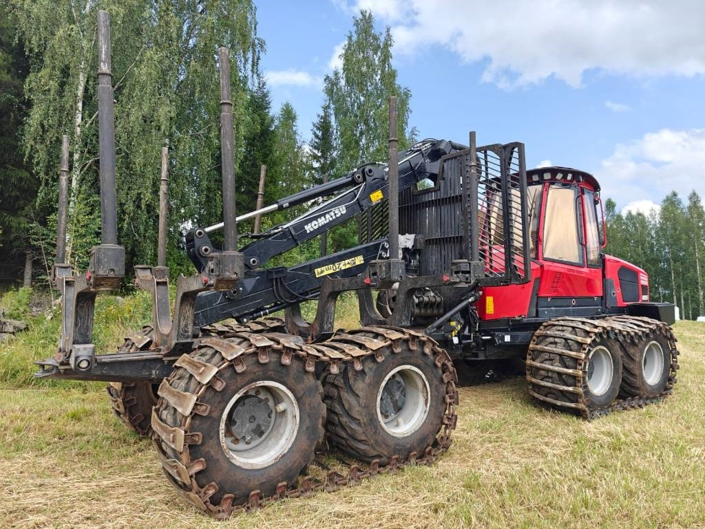 Komatsu 855 - Vyvážecí souprava: obrázek 5 Komatsu 855 - Vyvážecí souprava: obrázek 5