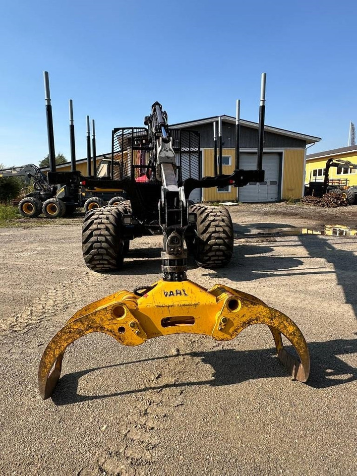 Komatsu 875 - Vyvážecí souprava: obrázek 5 Komatsu 875 - Vyvážecí souprava: obrázek 5