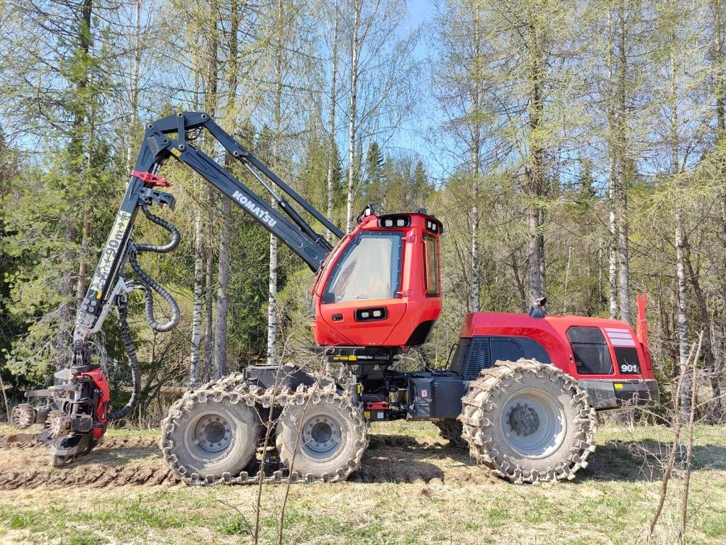 Komatsu 901 - Harvestor: obrázek 2 Komatsu 901 - Harvestor: obrázek 2