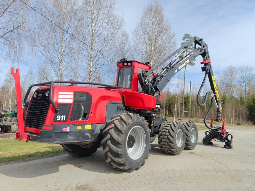 Komatsu 911 - Harvestor: obrázek 5 Komatsu 911 - Harvestor: obrázek 5