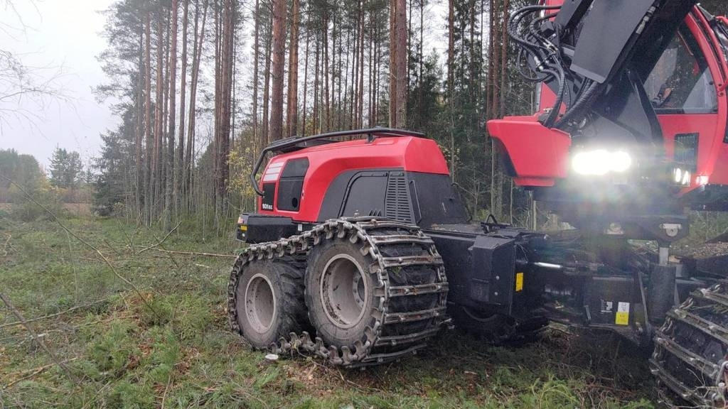 Komatsu 931 XC - Harvestor: obrázek 5 Komatsu 931 XC - Harvestor: obrázek 5