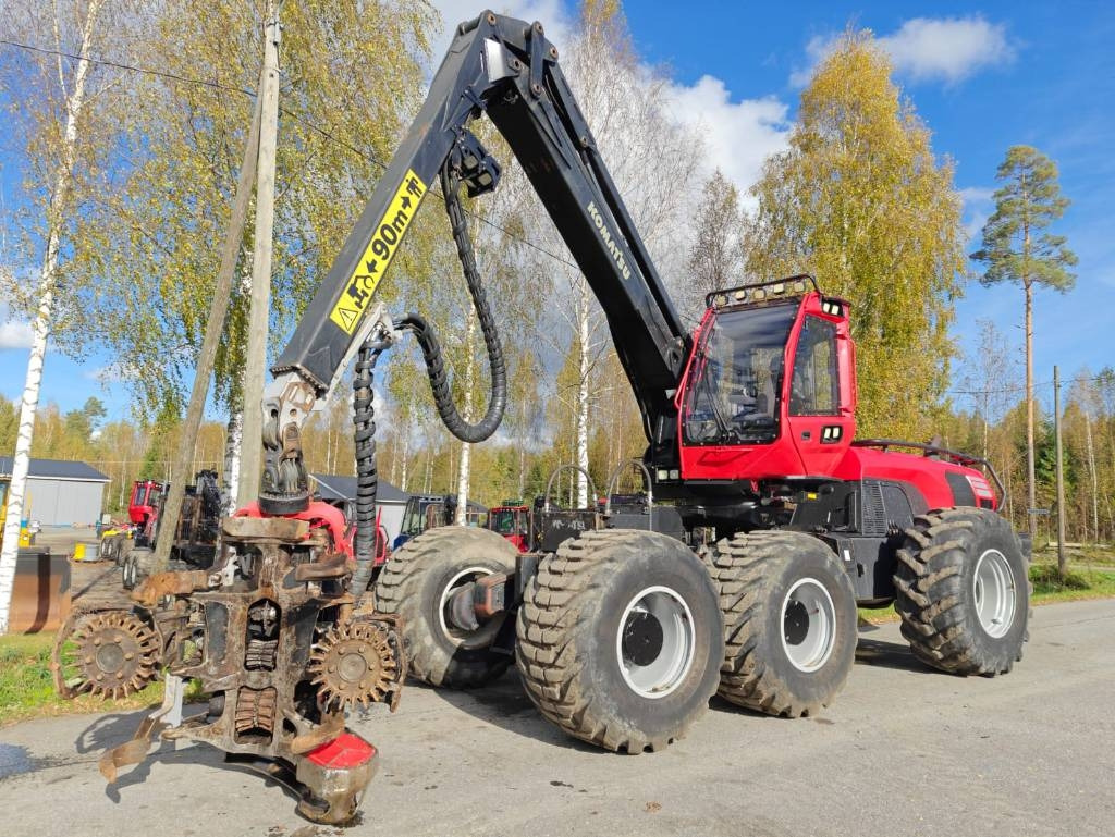 Komatsu 951 - Harvestor: obrázek 1 Komatsu 951 - Harvestor: obrázek 1