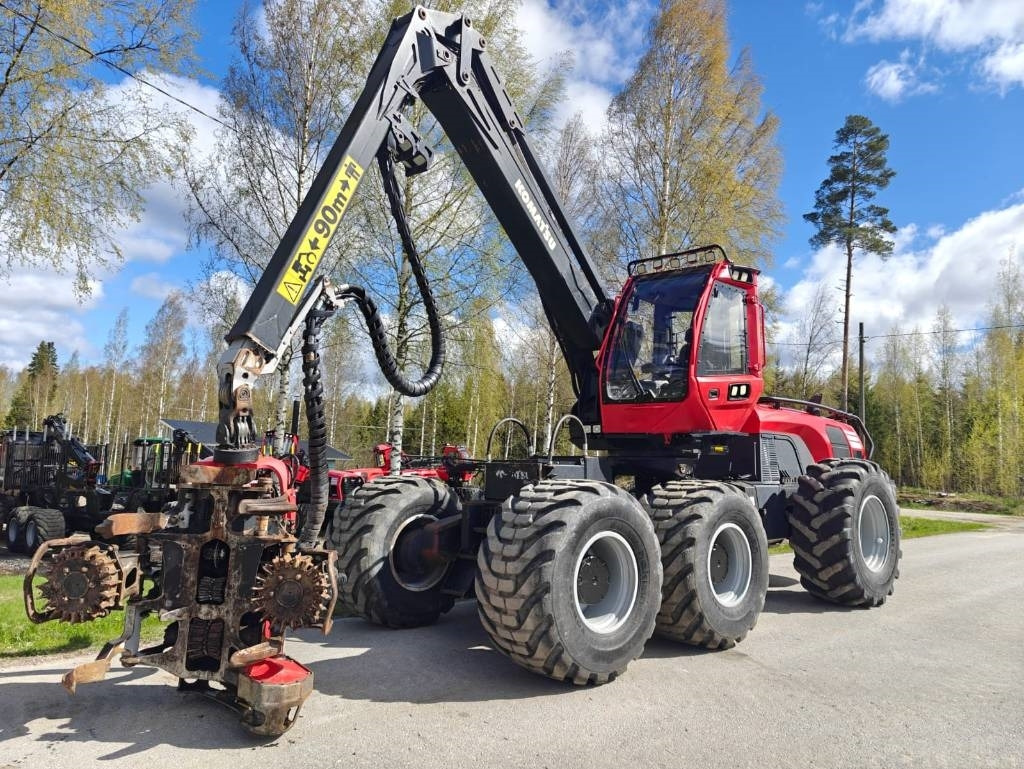Komatsu 951 - Harvestor: obrázek 1 Komatsu 951 - Harvestor: obrázek 1