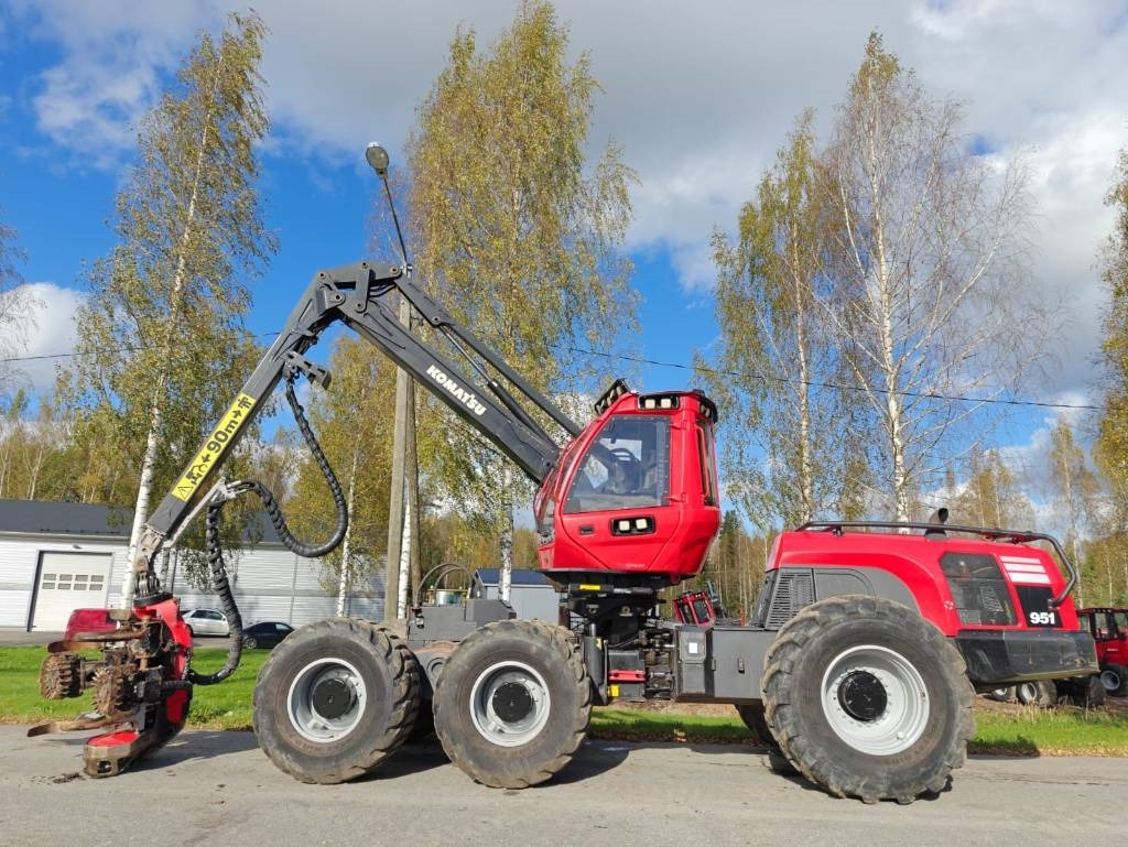 Komatsu 951 - Harvestor: obrázek 2 Komatsu 951 - Harvestor: obrázek 2