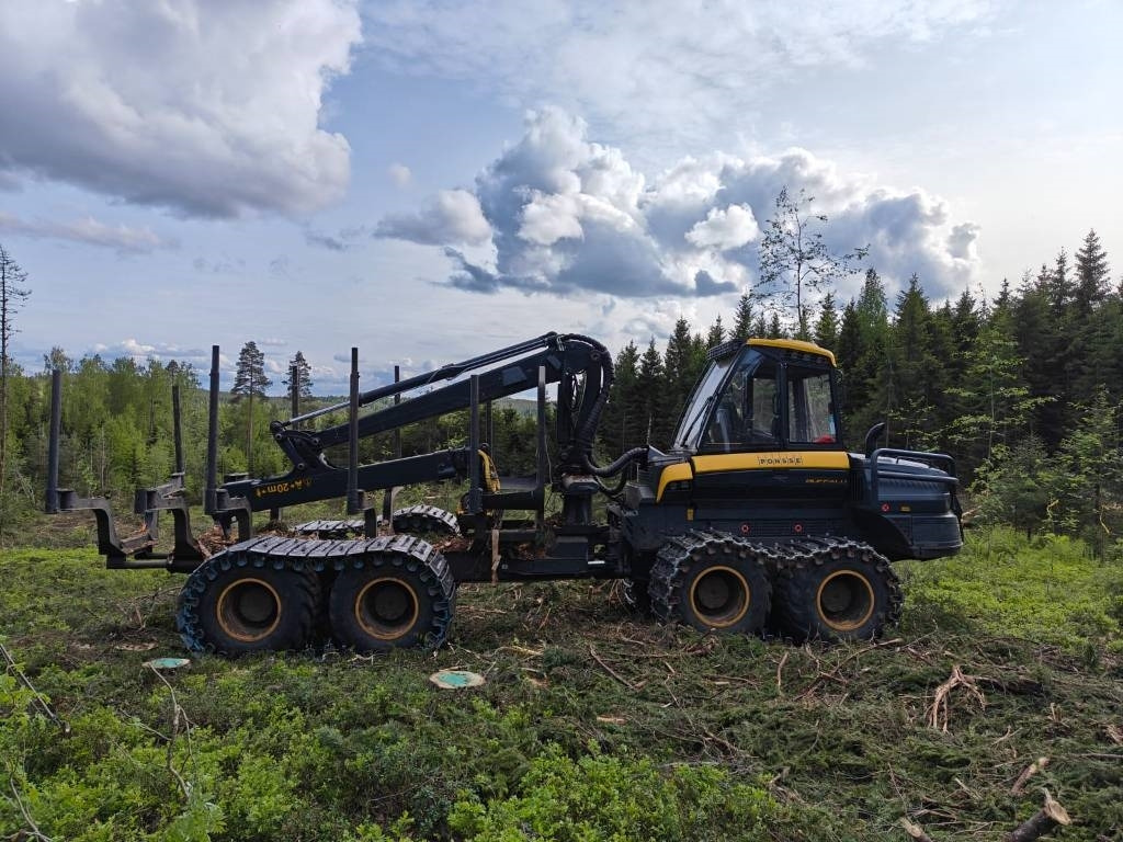 Ponsse Buffalo 8W - Vyvážecí souprava: obrázek 4 Ponsse Buffalo 8W - Vyvážecí souprava: obrázek 4