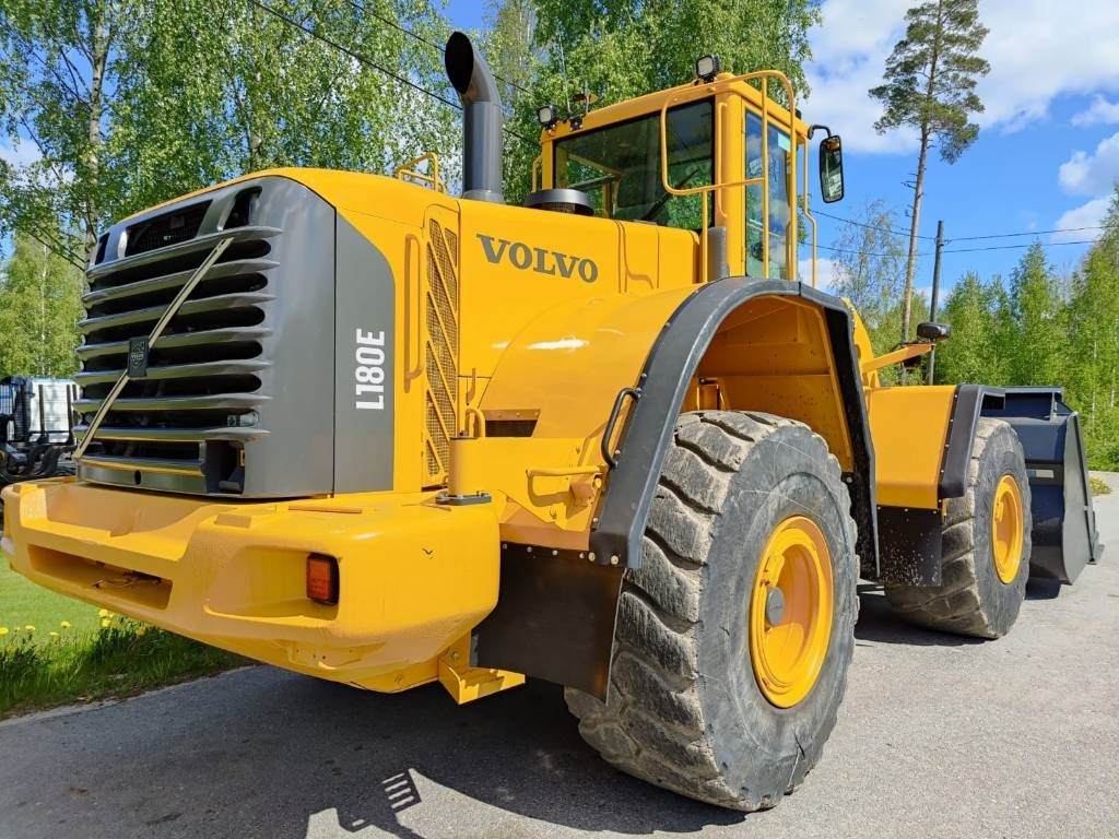 Volvo L 180 E - Kolový nakladač: obrázek 5 Volvo L 180 E - Kolový nakladač: obrázek 5