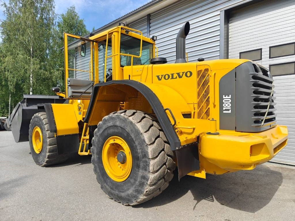 Volvo L 180 E - Kolový nakladač: obrázek 3 Volvo L 180 E - Kolový nakladač: obrázek 3