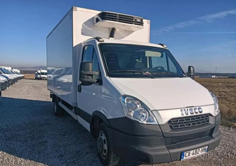Iveco 35C13, 35C12, 35C14, 35C15 - Chladící dodávka: obrázek 3 Iveco 35C13, 35C12, 35C14, 35C15 - Chladící dodávka: obrázek 3