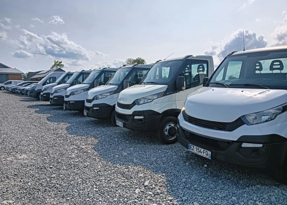 Iveco 35C14, 35C13, 35C15, 35C12 - Dodávka skřín: obrázek 2 Iveco 35C14, 35C13, 35C15, 35C12 - Dodávka skřín: obrázek 2